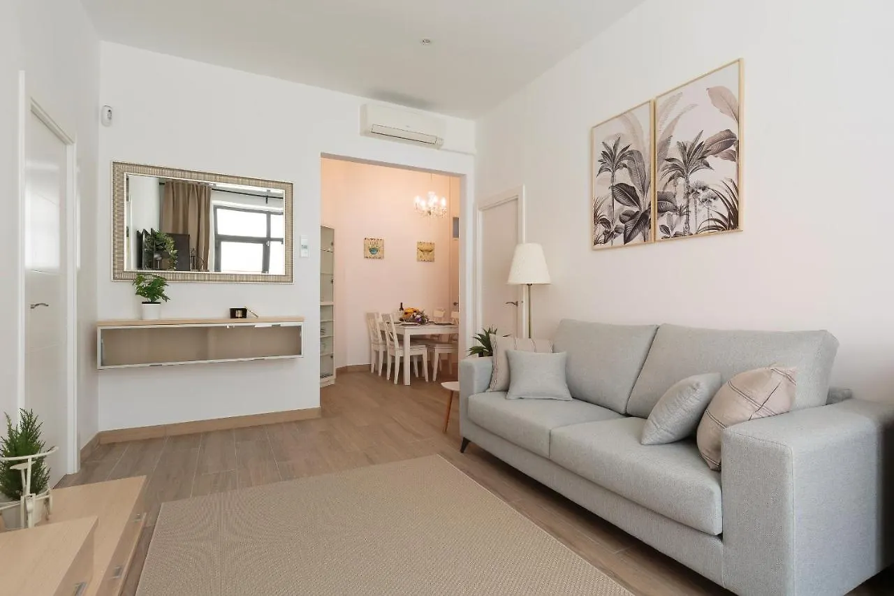Sagrada Familia Apartment Barcelona 0*,